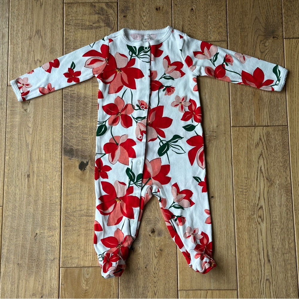 Carter’s Poinsettia Print Snap Button Footie size 9 Months